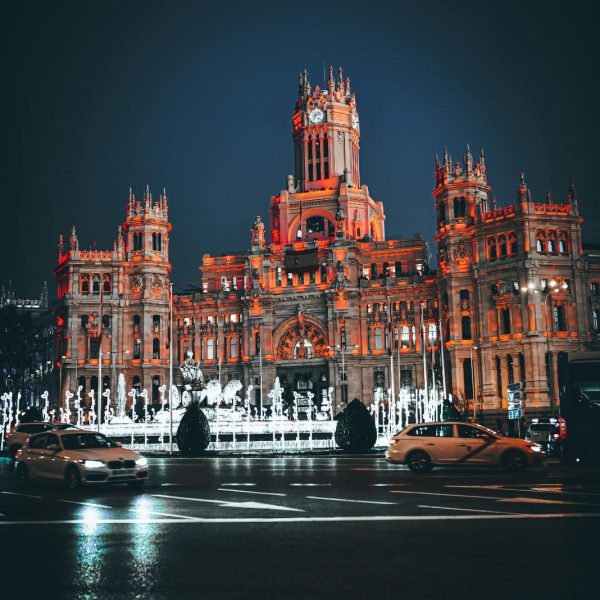 quique-olivar-CRMjqDZwxS4-unsplash (1)